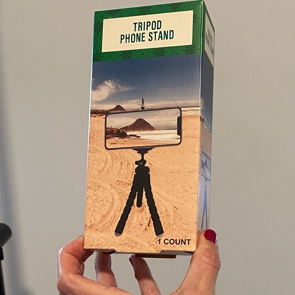 Tripod phone stand
